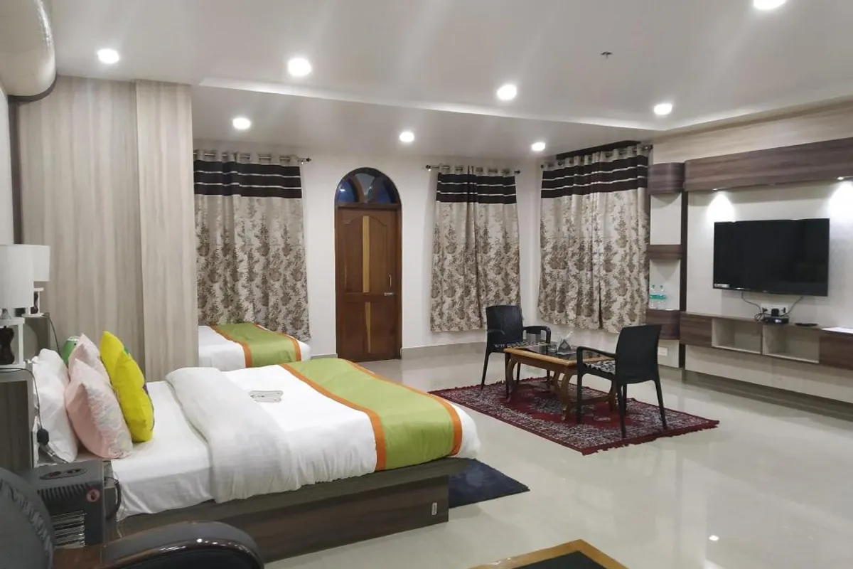 Ziro Palace Inn suite interior