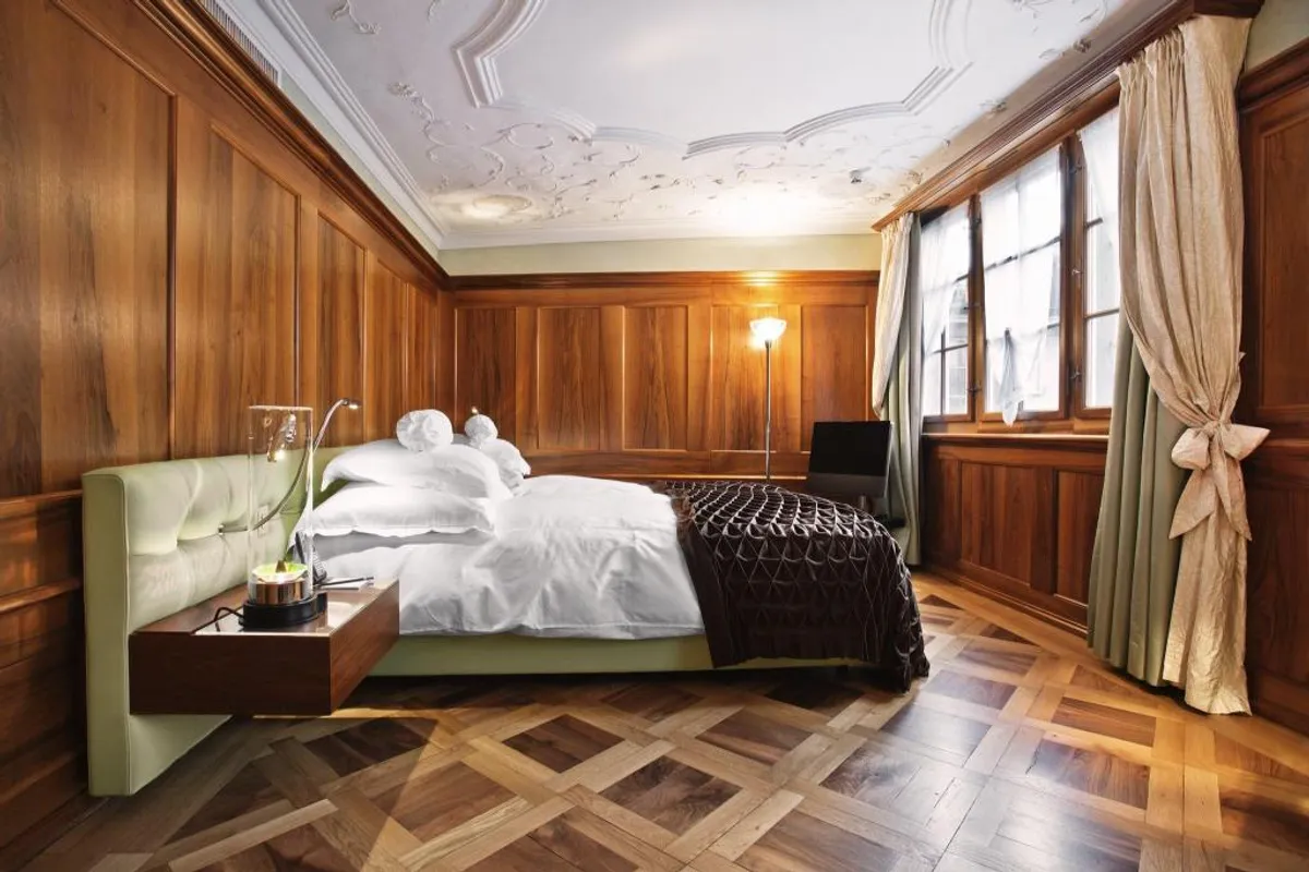 Widder Hotel - Zurich Old Town - Hotel with Bathtub in Zurich